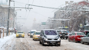 Тежките зимни условия нанесоха щети в Северна Европа