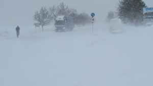 Затруднено е снегопочистването в Североизточна България