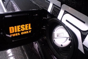 Доклад на ЕС: Колите с дизелово гориво замърсяват десет пъти повече от камионите и автобусите