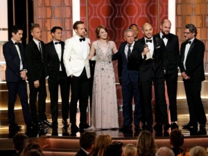 Хванаха Ема Стоун в конфузна ситуация на наградите "Златен глобус"