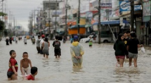 25 човека загинаха заради наводненията в Тайланд