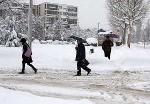 В Босна и Херцеговина искат намалено работното време заради рекордните студове