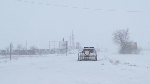 Два пътнически автобуса са закъсали на пътя Бургас-Трояново