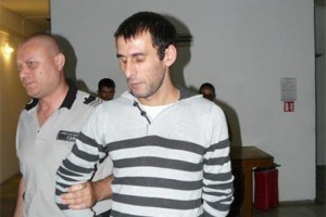 Хуриет Сюлейманов каца под охрана в София тази вечер