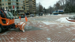 София се готви за новия снеговалеж, осигури смеси за зимното почистване