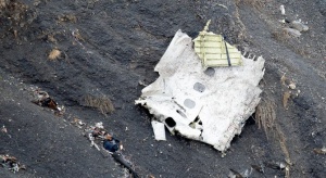 Спасителни екипи съживиха човек, открит в клинична смърт под останките на турския самолет в Киргизстан (ВИДЕО)