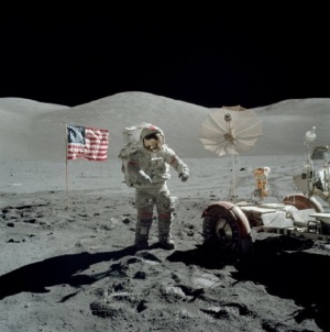 Почина Юджийн Сърнън - последният човек, стъпил на Луната