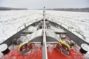 Унгарски кораби разбиват леда по Дунав край Сърбия и Хърватия