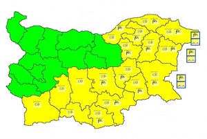 Жълт код за сняг и поледици в 17 области