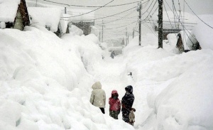 Транспортен хаос в Япония след рекордните снеговалежи