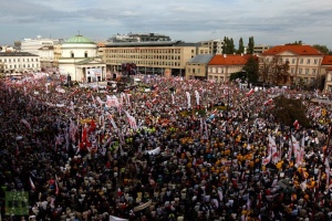 Масови протести срещу образователната система в Полша