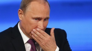 Путин се разпява със студенти в Москва! Избраха съветското парче за Космоса (ВИДЕО)