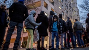 Шведски журналисти го отнасят пред съда за трафик на мигранти