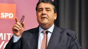Габриел пред Бундестага: Евроскептицизма заплашва цялостта на ЕС