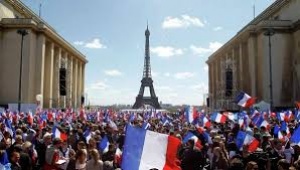 Социалистите във Франция на опозиционни митинги преди втория тур