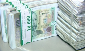 Инсценировка ли е обирът на инкасо автомобил в столичен мол?