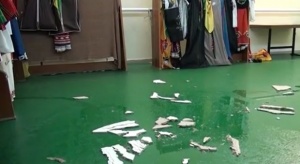 Част от тавана на читалището в Сопот се срути заради снега
