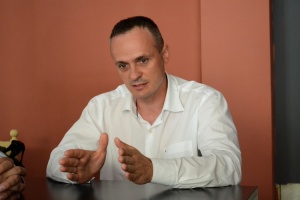 Експерт: Неприемливо е служебният кабинет да се бърка в предизборната кампания