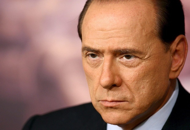 Силвио Берлускони продаде Милан