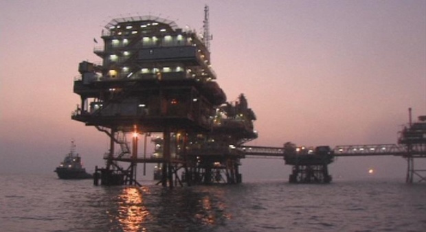 Цените на петрола на азиатския пазар тръгнаха надолу след очакваното увеличение на добива в Ирак