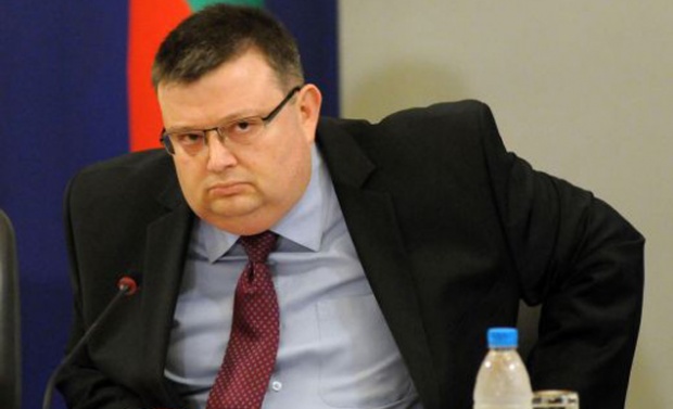 Цацаров отложи дебата по доклада на европрокурорите