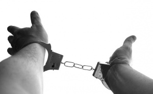 Арестуваха граничен полицай по подозрение в корупция
