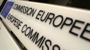 ЕК предупреди Румъния, че ще разгледа като "отстъпление" новите промени в антикорупционния закон