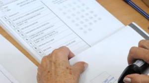 Обвиниха член на избирателната комисия в Търново във фалшицикации на референдума