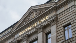 Дойче банк отчете сериозни загуби за последното тримесечие на 2016 г.