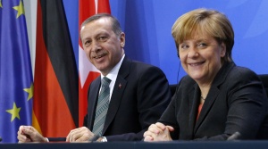 Ердоган и Меркел обсъдиха Сирия, Ирак и Егейско море на срещата в Анкара