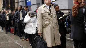 Рязък спад в боря на заявките за помощи при безработните в САЩ за януари