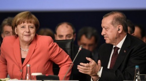 Меркел призова за по-голяма свобода на медиите в Турция