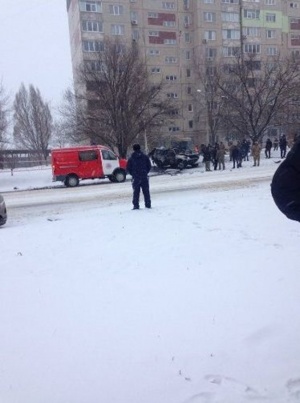 Екстремисти взривиха шефа на милицията в Лунганск (ВИДЕО)