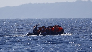 Над 100 африкански мигранти бяха заловени в Средиземно море тази нощ