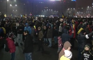 Отслабват протестите срещу правителството в Румъния