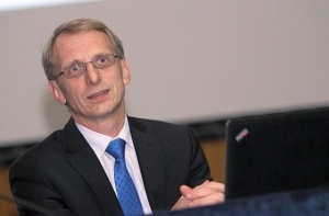 МОН предложи план за отстраняване на проблемите в програмата за наука и образование