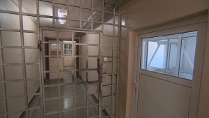 Откриват ремонтирания корпус на затвора във Варна