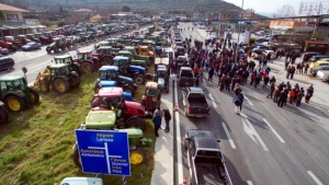 Гръцките фермери се изтеглят от блокадите по границата с България