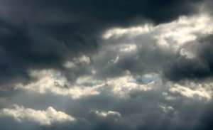 Днес ще бъде облачно, на места е възможно да прехвърчи сняг. Максимални температури около 9°