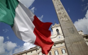 В Италия разбиха мрежа за продажба на фалшиви документи на имигранти