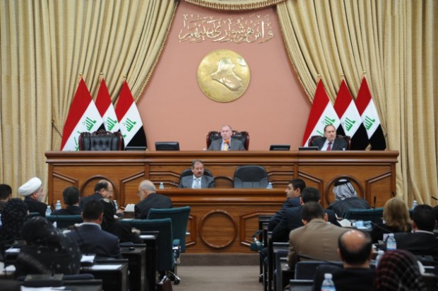 В Ирак обвиниха депутат от парламента в трафик на храна и оръжие за ИД