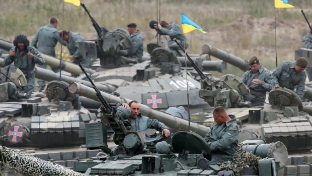 От днес влиза в сила споразумението на "Нормадската четворка" за мира в Украйна