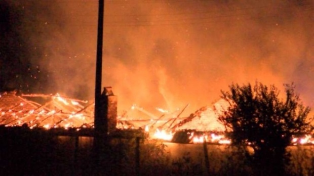 Пожар горя в бежанския център в Харманли, 270 мигранти бяха евакуирани