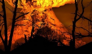 Има опасност от нови експлозии във военния завод в Сърбия