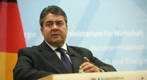 Външният министър на Германия настоя за преразглеждане на решението за мандат на социалдемократите в Македония
