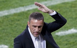 Олимпиакос се разделя с Пауло Бенто дни преди срещата с Бешикташ