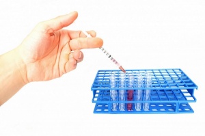 Идея: Лекарите да информират за страничните ефекти от ваксините