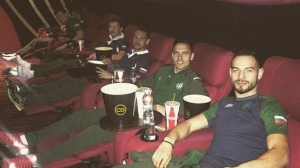 Хубчев надъхва националите с песен на Веси Бонева (ВИДЕО)