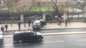 Властите в Лондон: Атаката до Уестминстър е акт на тероризъм