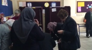 Спряха изборния процес в една от секциите в Турция